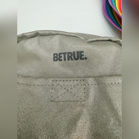 Nike Heritage BETRUE LGBT Unisex Crossbody Bag - Picture 7 of 15